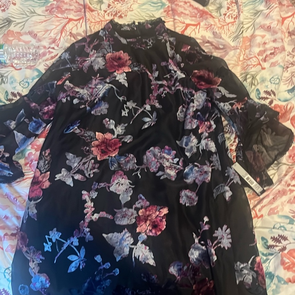 NWT TAHARI Floral Burnout Bell Sleeve Shift Dress